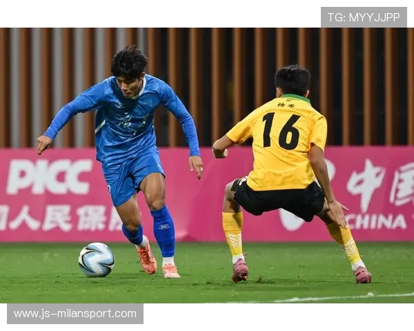 解析 2026 世界杯“中式助威阵法”： 龙之队球迷组织如何在纽约时代广场集结？